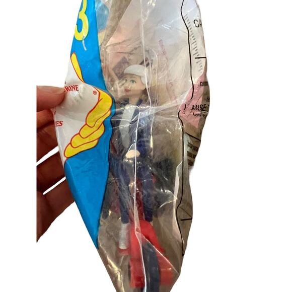 MCDONALDS Happy Meal Toy (2000) BARBIE #3 Paralympic Becky Figurine SEALED NEW - Picture 2 of 4